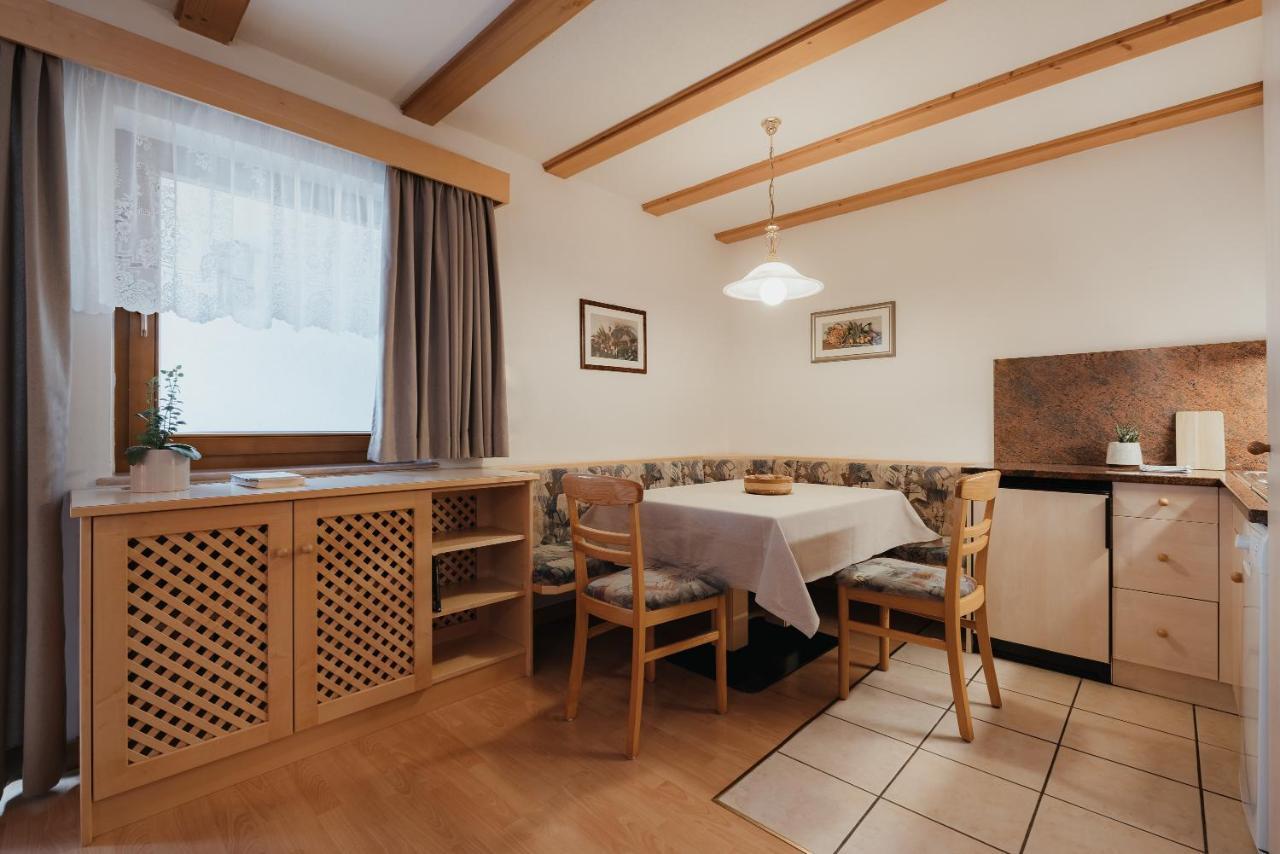 Residence Chalet Pinis กอร์วารา อิน บาเดีย ภายนอก รูปภาพ